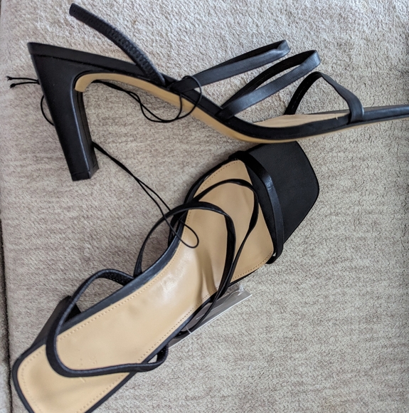 H&M Sandals Heeled NWT Size 9 Black Cream Square Toes - Picture 7 of 9